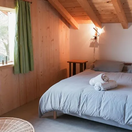 Haixpia, Les D'hotes Bed & Breakfast