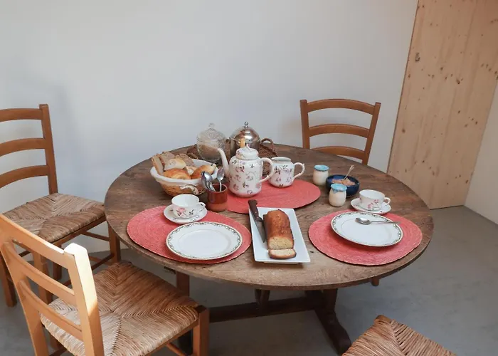 Haixpia, Les D'hotes 3*